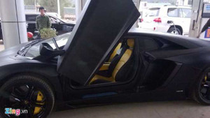 Siêu xe màu độc ở Quảng Ninh