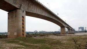 Nứt trụ cầu Vĩnh Tuy: 3 năm chưa có câu trả lời