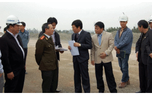 Thi công cao tốc Nội Bài - Lào Cai: Không ảnh hưởng cũng khiếu nại?