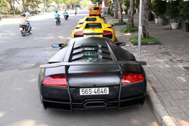 Dàn siêu xe tụ họp tại Sài Gòn