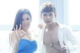 Đại Nhân chụp ảnh nóng cùng Hoa hậu