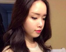 Mai Phương Thúy khoe em gái xinh hơn hoa hậu