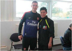 U19 Việt Nam tranh thủ luyện ngoại ngữ trên đất Anh