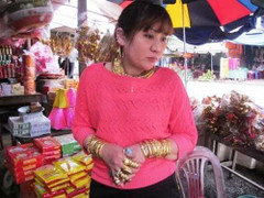 Sở thích 'lạ' của người phụ nữ đeo nhiều vàng nhất Việt Nam