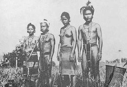 Kỳ lạ tục ngủ chung trước hôn nhân của tộc người ở Đồng Nai