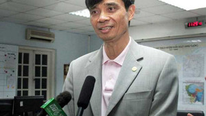 Thứ trưởng Bộ GTVT đến vùng tìm kiếm máy bay mất tích