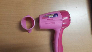 Hiểm họa từ máy sấy tóc 'siêu rẻ'