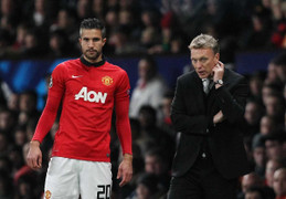 David Moyes: Hãy 'đuổi' Van Persie nếu có thể