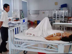 Vì sao nguyên nữ kiểm sát viên bị cắt cổ trong nhà?