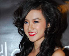 Angela Phương Trinh lộ nhan sắc quê