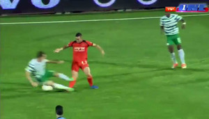 Pha vào bóng khiến Đình Đồng cũng rợn tóc gáy