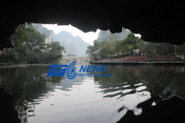 Pháp sư bí ẩn lập đàn tế giải oan ở 'trận đồ' Tràng An