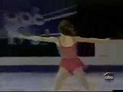 Hố đen trên sân băng 'nuốt chửng' VĐV trượt băng nghệ thuật