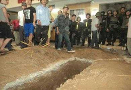 An ninh bệnh viện và chuyện người nhà đòi chôn xác bệnh nhân ở sảnh