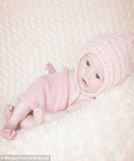 Bộ ảnh bé sơ sinh xua tan căng thẳng