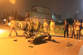 Tai nạn xe máy trong đêm 3 người nguy kịch