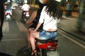 Mật phục kẻ rạch mông nữ sinh, một công an nguy kịch