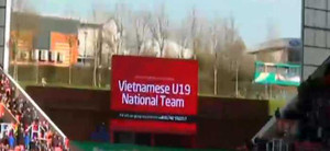 Đi xem Ngoại hạng Anh, U19 Việt Nam là thượng khách