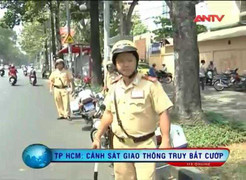 Clip: CSGT truy bắt cướp cực nhanh