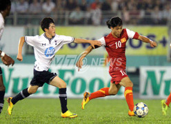 U19 Việt Nam thua kỷ lục dù đá hơn 2 người