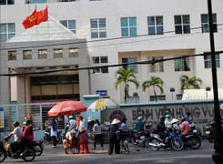 'Mẹ mìn' cướp trẻ sơ sinh: Giám đốc bệnh viện nói gì?