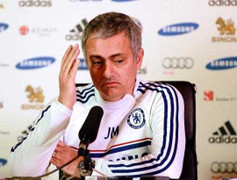 Mourinho: Thống trị Chelsea, rồi sẽ tới Man Utd?