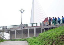 Thư tuyệt mệnh của thanh niên treo cổ trên cầu Bãi Cháy