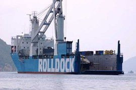 Hạ thủy tàu ngầm Kilo TP.HCM ở cảng Cam Ranh