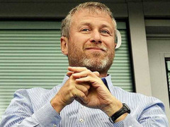 Anh có thể sẽ phong tỏa tài khoản tỷ phú Abramovich