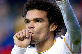 Siêu kinh điển Real - Barca: Khác biệt ở Pepe