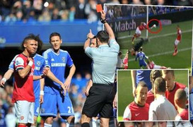 Trọng tài trận Chelsea-Arsenal thừa nhận 'nhìn gà hóa cuốc'