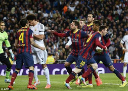 Nửa tỷ người mãn nhãn xem Messi lập hattrick hạ gục Real