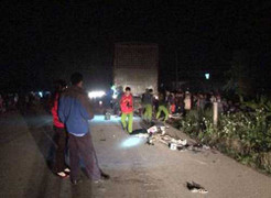 Đi cắm trại, 5 nữ sinh bị xe tải tông