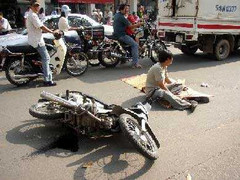 Chạy xe lúc say rượu, vợ ngã chết mà không biết