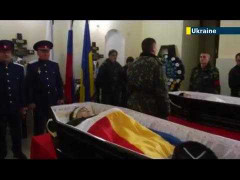 Lính Nga, Ukraine làm lễ tang chung ở Crưm