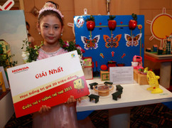 'Ý tưởng trẻ thơ' 2014 hấp dẫn trẻ tiểu học