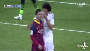 Tin sáng 27/3: 'Đồ tể' chơi chiêu, Messi thông minh mỉa mai lại