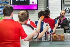 Fan Man Utd có cách siêu hay để giải sầu