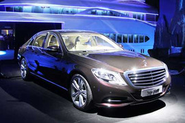 Giá gần 6 tỷ đồng, Mercedes S500 ‘nội’ bị tố liên tục lỗi