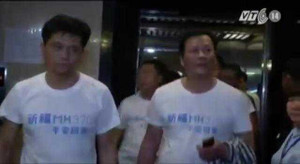 Thân nhân hành khách TQ biểu tình đòi Malaysia xin lỗi