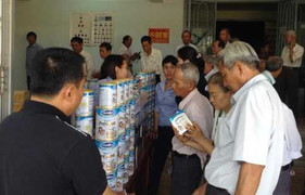 Vinamilk chăm sóc sức khỏe người cao tuổi miền Trung