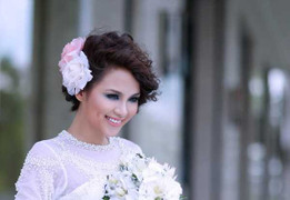 Hủy quyết định 'cấm cửa' hoa hậu Diễm Hương