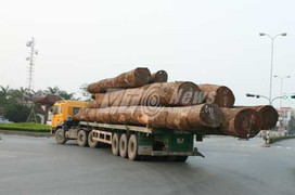 Quốc lộ 5 đang bị 'hung thần' cày nát từng ngày