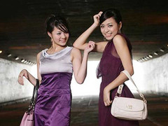 Tình bạn rạn nứt giữa Hoàng Thùy Linh và Thủy Top