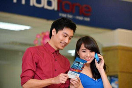 Nhà mạng 'kích cầu' smartphone tầm trung, giá rẻ