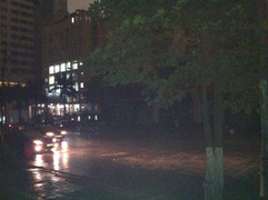 Ngày biến thành đêm ở nhiều tỉnh: Điều gì bất thường?