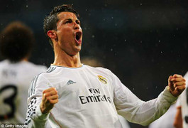 Ronaldo phá hàng loạt kỷ lục, Real đại thắng