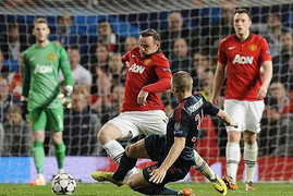 Rooney: Schweinsteiger xứng đáng bị thẻ đỏ