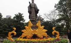 Ngàn người tưởng niệm ngày mất vua Lý Thái Tổ