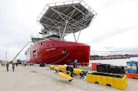 Mở rộng tìm kiếm MH370 xuống lòng Ấn Độ Dương